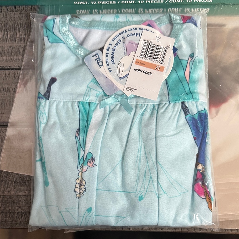 Frozen Nightgown with Elsa Print NWT - Picture 4 of 5